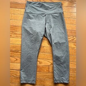 Lululemon grey capri leggings